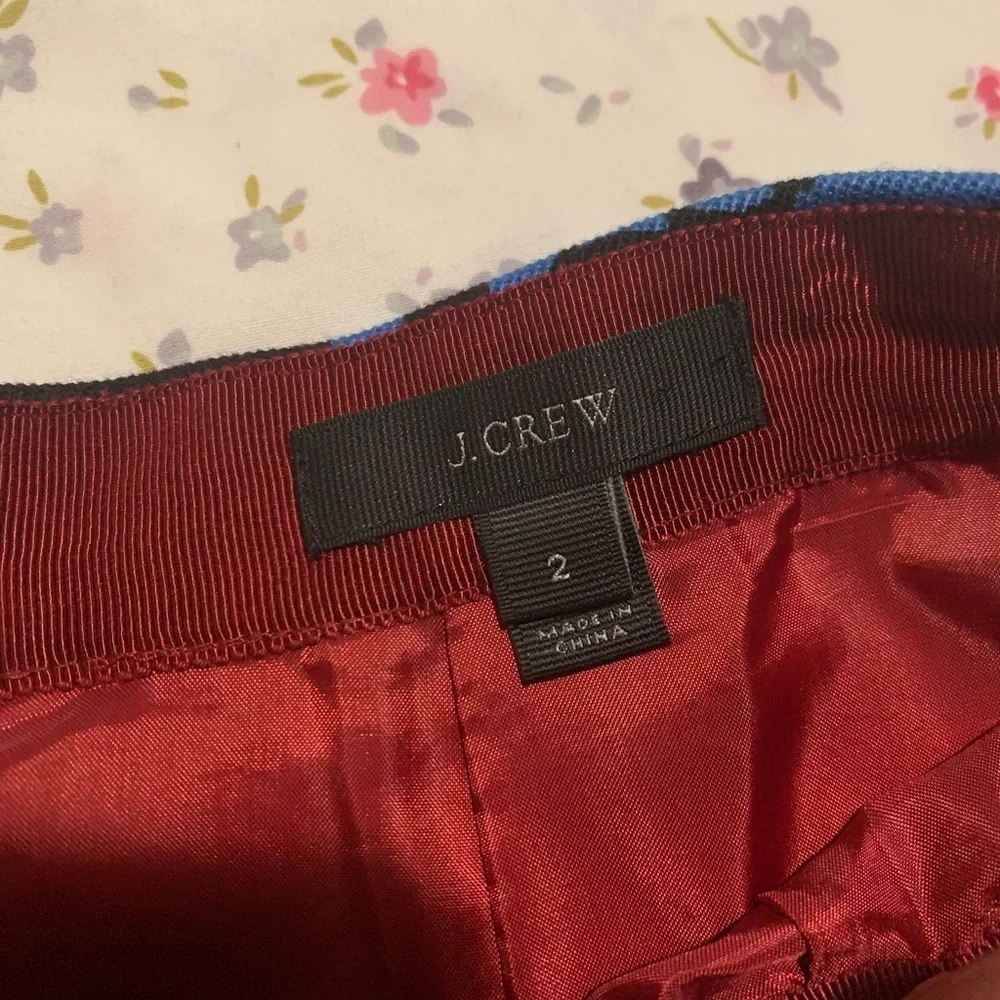 J CREW Stylish Floral Skirt - Red and Blue size 2